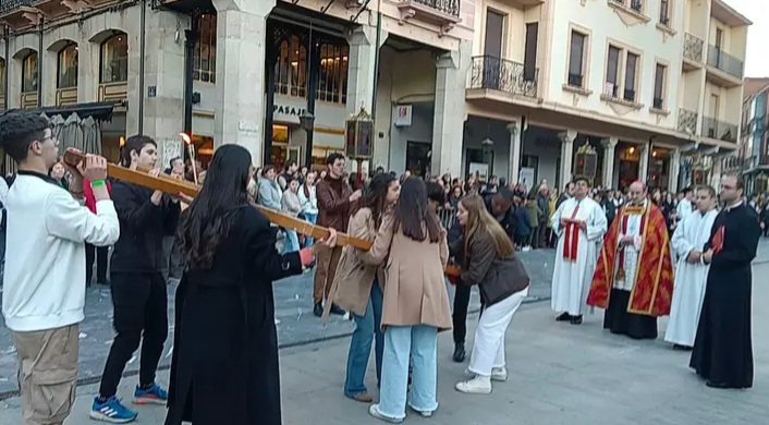 Cruz de los Jóvenes